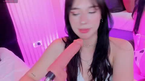 Snapshot of jadee_reed chatting on February 20, 6:37 am Jade Red online show from February 20, 6:37 am