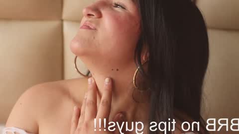 Snapshot of jadeestudios chatting on December 27, 5:05 pm jadeestudios online show from December 27, 5:05 pm