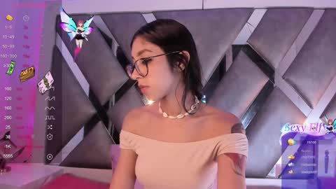 Snapshot of jadeestudios chatting on February 21, 10:04 pm jadeestudios online show from February 21, 10:04 pm