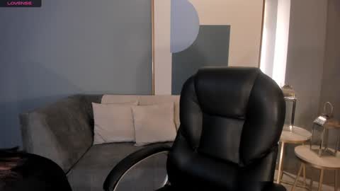 JADE EVANS online show from December 21, 5:29 pm