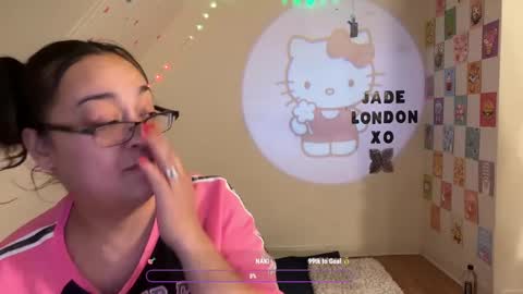 Snapshot of jadelondonxo chatting on February 24, 12:52 am Jade online show from February 24, 12:52 am