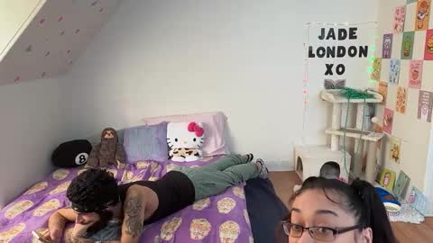 Snapshot of jadelondonxo chatting on February 28, 8:50 pm Jade online show from February 28, 8:50 pm