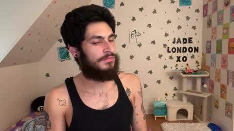 Snapshot of jadelondonxo chatting on March 5, 9:15 pm Jade online show from March 5, 9:15 pm