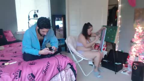 Snapshot of jadelondonxo chatting on December 13, 8:25 pm Jade online show from December 13, 8:25 pm