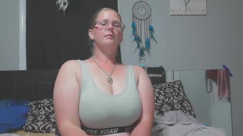 JadeLuv online show from October 3, 12:51 am