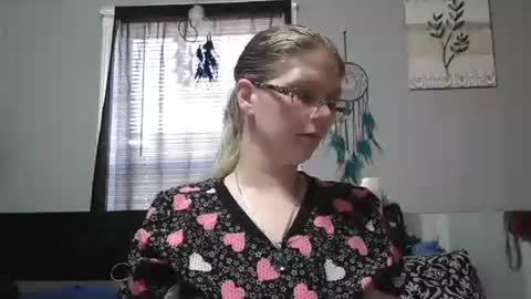 JadeLuv online show from February 23, 6:49 pm