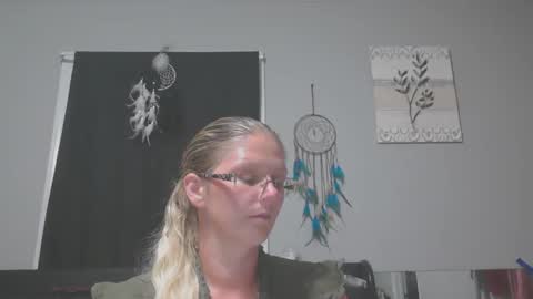 JadeLuv online show from June 8, 1:50 am