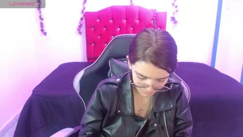 Snapshot of jaide412638 chatting on May 26, 9:00 pm jaide412638 online show from May 26, 9:00 pm