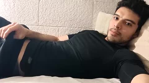 Snapshot of jair1_69 chatting on February 25, 6:45 am JaxXx online show from February 25, 6:45 am