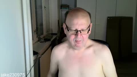 Jake2309 online show from October 29, 9:27 pm