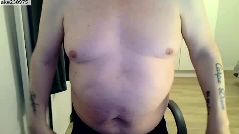 Snapshot of jake230975 chatting on May 21, 7:32 pm Jake2309 online show from May 21, 7:32 pm