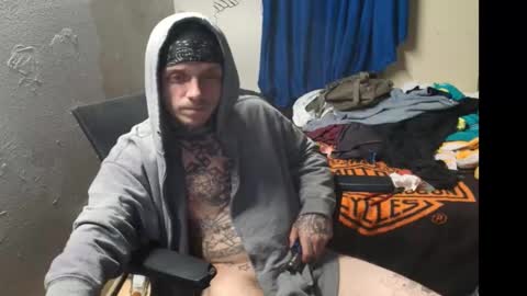 showingitoff online show from February 9, 2:48 am