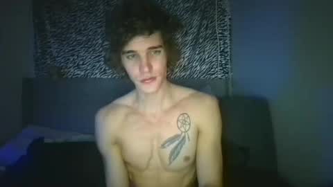 jake_alvarez11 online show from October 25, 6:32 am