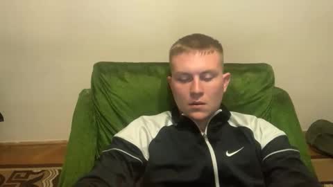 Snapshot of jake_blaze__ chatting on November 13, 9:03 pm Max online show from November 13, 9:03 pm