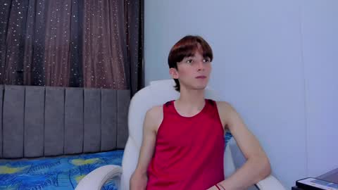 Snapshot of jake_evanss_ chatting on February 5, 8:14 pm JAKE online show from February 5, 8:14 pm