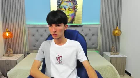 Snapshot of jake_evanss_ chatting on September 18, 8:11 pm JAKE online show from September 18, 8:11 pm