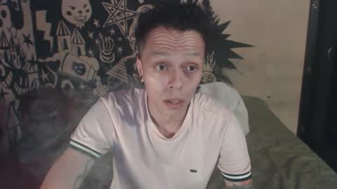 Snapshot of jake_js1 chatting on December 20, 11:56 pm JakeRam online show from December 20, 11:56 pm