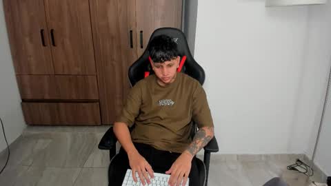 Jake Pons online show from October 15, 10:15 am