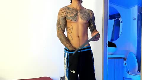 Snapshot of jakee_brown chatting on February 8, 7:15 am Santiago online show from February 8, 7:15 am