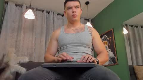 Snapshot of jakee_tyler chatting on March 26, 6:57 pm Jake Tyler online show from March 26, 6:57 pm
