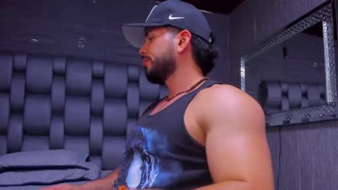 JakeSkye online show from May 23, 1:11 am