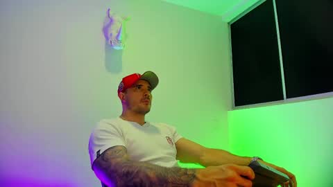 jakestone_1 online show from May 8, 11:43 pm