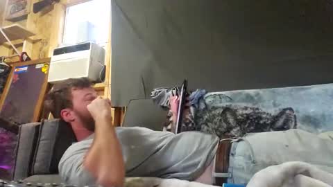 Snapshot of jakesway chatting on February 3, 12:09 am jakesway online show from February 3, 12:09 am