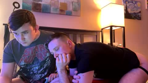Snapshot of jakexjoshff chatting on December 9, 4:23 am JakexJoshFF online show from December 9, 4:23 am
