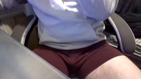 jakieg010 online show from April 4, 1:59 am