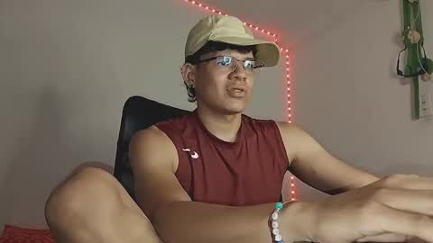 Snapshot of jakob_hb chatting on October 29, 10:55 pm JaKob HB online show from October 29, 10:55 pm