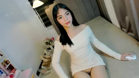 Snapshot of jalsey_smith chatting on April 28, 2:27 am Jalsey online show from April 28, 2:27 am
