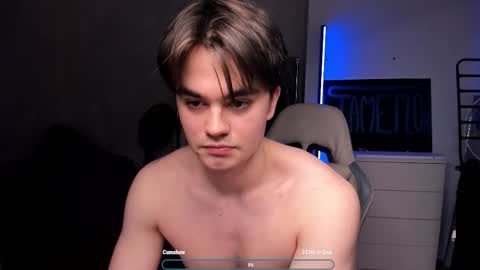 Hey there Im Jame online show from February 15, 9:22 pm