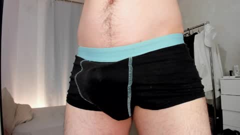 Snapshot of jame_flow chatting on April 21, 1:42 am Hey there Im Jame online show from April 21, 1:42 am