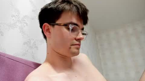 Snapshot of jame_flow chatting on July 9, 6:56 pm Hey there Im Jame online show from July 9, 6:56 pm