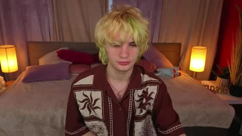 JameMiller online show from April 3, 6:44 am