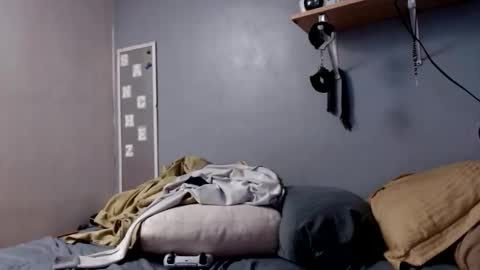 what you in too online show from April 12, 5:12 am