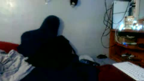 Snapshot of james30cup chatting on June 25, 8:19 am what you in too online show from June 25, 8:19 am