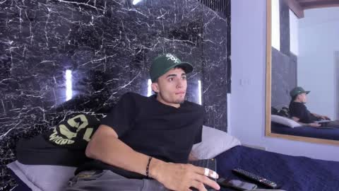 james_06_ online show from April 10, 11:15 am