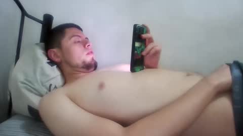 james_200100 online show from March 24, 7:19 pm