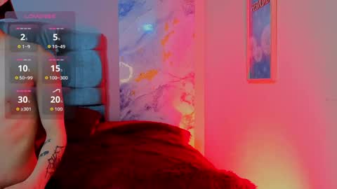 james_adamss_ online show from April 13, 12:43 pm