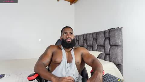 Snapshot of james_bbcmuscle chatting on June 21, 12:46 am James BBC online show from June 21, 12:46 am