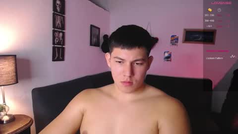 james_cr online show from February 25, 11:47 pm