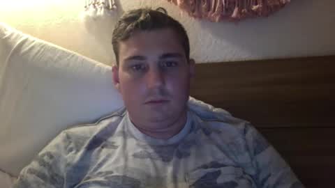 Snapshot of jamesbay367 chatting on October 22, 8:36 am jamesbay367 online show from October 22, 8:36 am