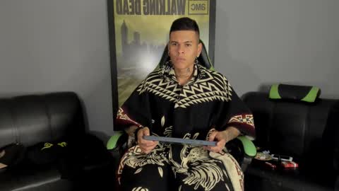 Snapshot of jamesinked_ chatting on December 23, 4:22 am Jamesinked  online show from December 23, 4:22 am