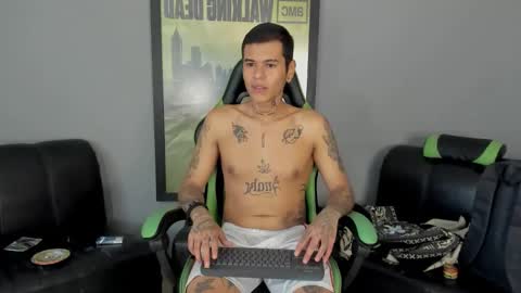 Snapshot of jamesinked_ chatting on February 6, 5:19 pm Jamesinked  online show from February 6, 5:19 pm