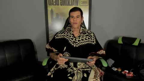 Snapshot of jamesinked_ chatting on February 16, 5:04 am Jamesinked  online show from February 16, 5:04 am