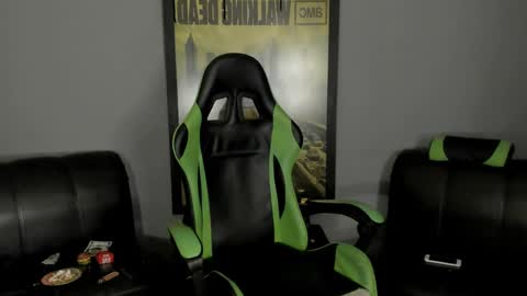 Snapshot of jamesinked_ chatting on February 26, 12:49 am Jamesinked  online show from February 26, 12:49 am