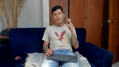 Jamesinked  online show from November 23, 12:32 am