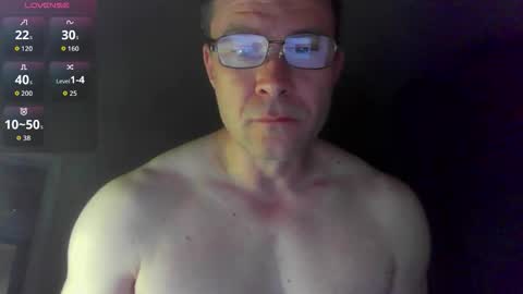 Snapshot of jamesjewels chatting on May 25, 11:05 am jamesjewels online show from May 25, 11:05 am
