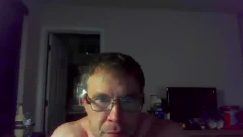 Snapshot of jamesjewels chatting on June 23, 1:36 am jamesjewels online show from June 23, 1:36 am